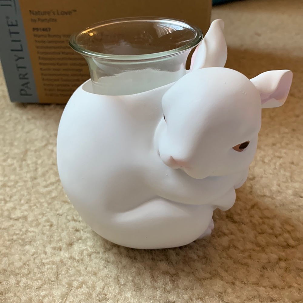 Party Lite - Nature’s Love, Mama Bunny Votive holder